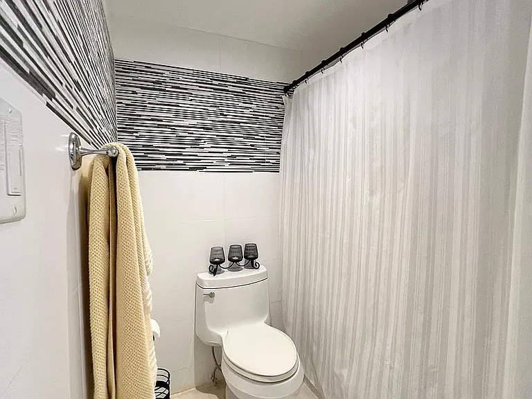 5869 Coral — Photo 16