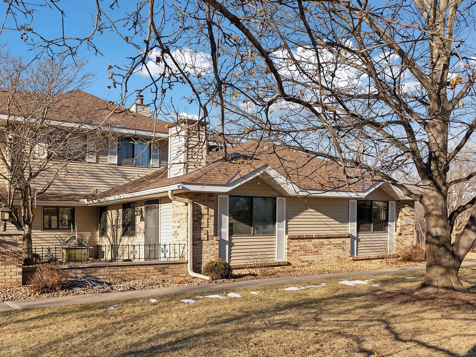 洋書 IN PERFECT SHAPE 7589 Blue Fox Run, West Chester, OH 45069 | Zillow