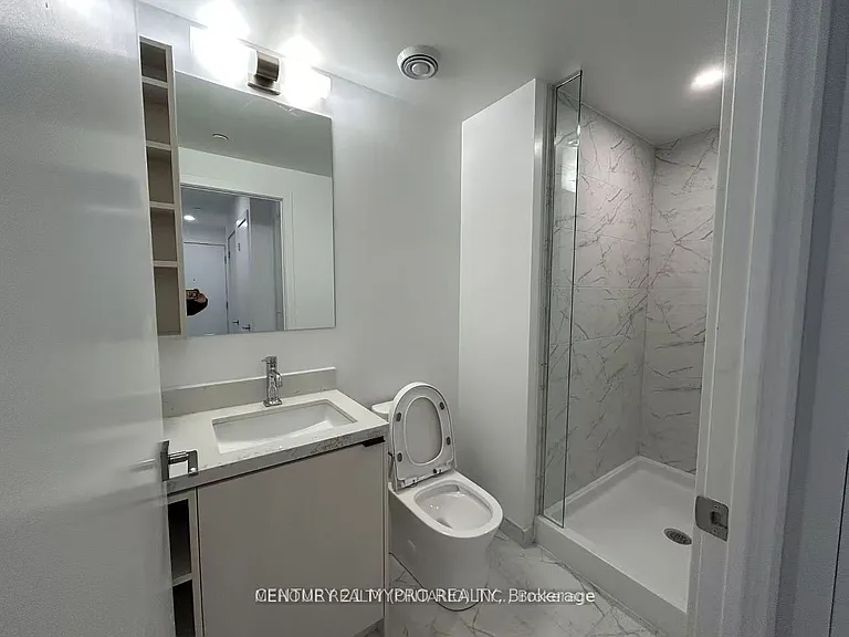 252 Church St #3105 — Photo 7