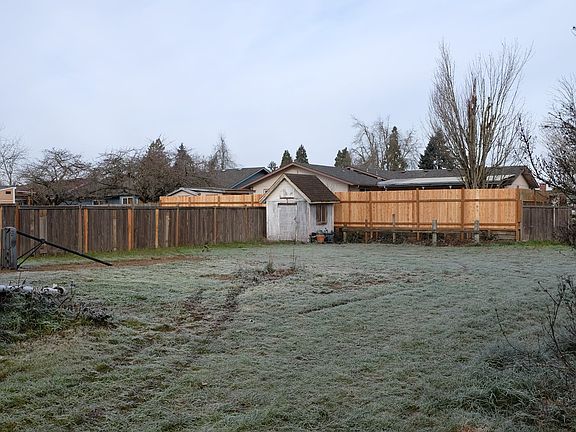 5th image of 804 W N St #W