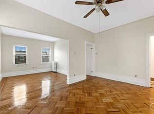 22-20 35th St #2, Astoria, NY 11105