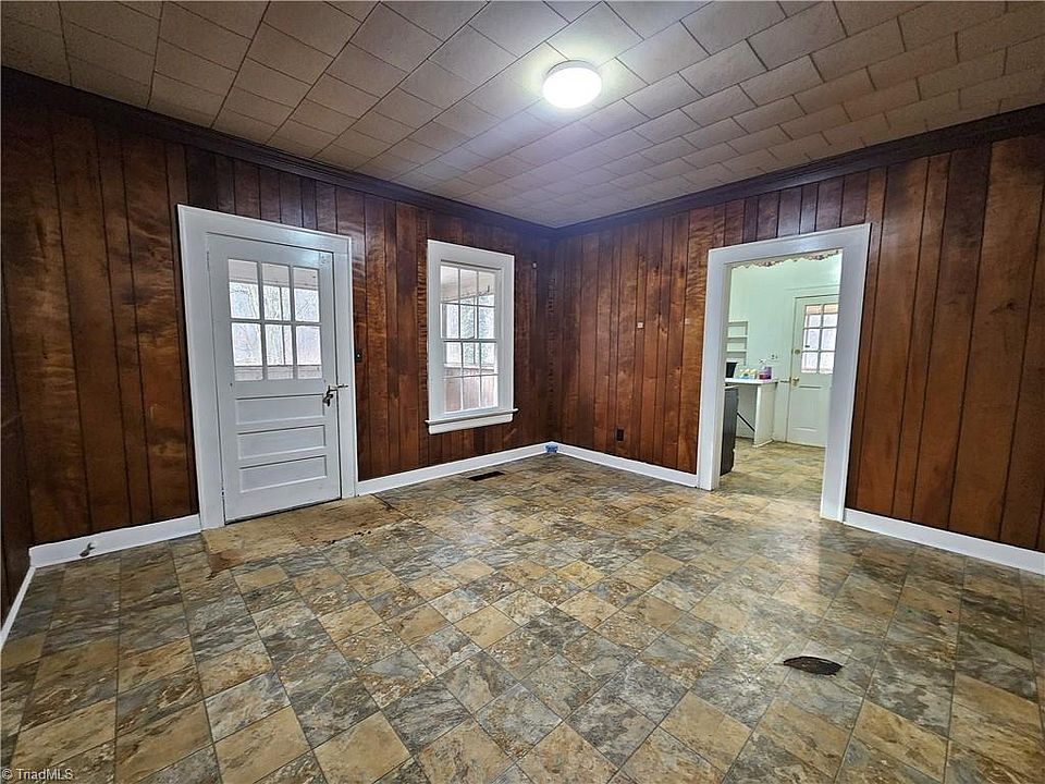 28th image of this home