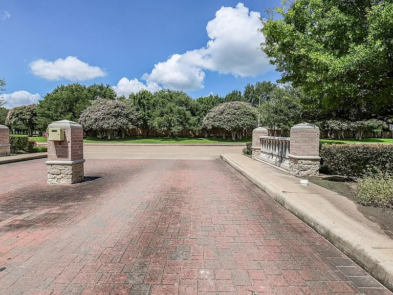 2865 Westhollow Dr #3 — Photo 31