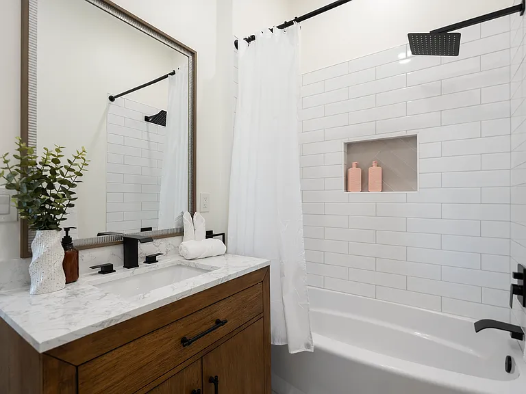 5049 E Shaw Butte Dr — Photo 17