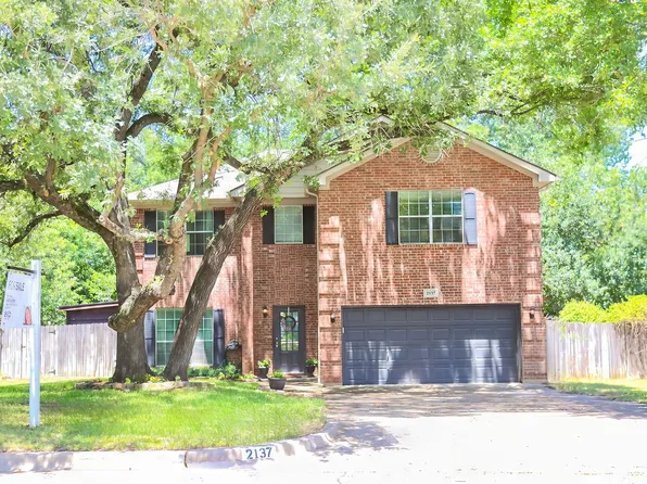 2137 Country Brook Dr, Weatherford, TX 76087