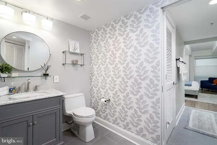 301 S 11th St #100 — Photo 11