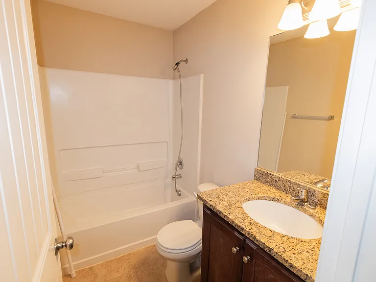 612 Hampstead Ave — Photo 17