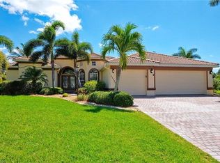 11777 Lady Anne Cir, Cape Coral, FL 33991