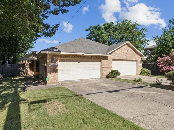 235 S Briery Rd, Irving, TX 75060