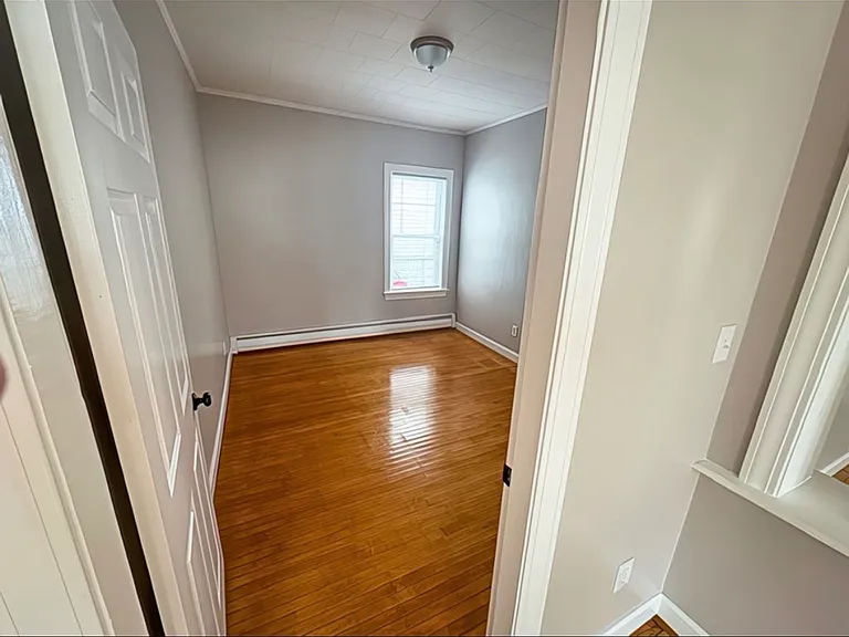 26 Hanover St #1 — Photo 10