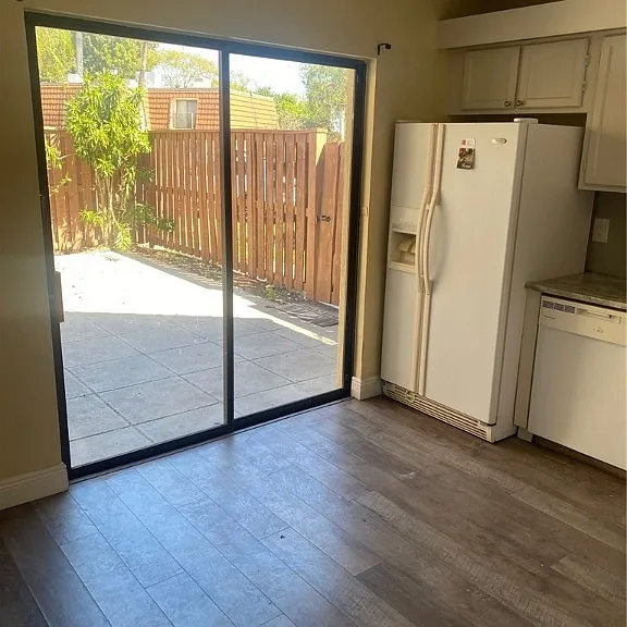 5245 Cedarbend Dr #2 — Photo 12