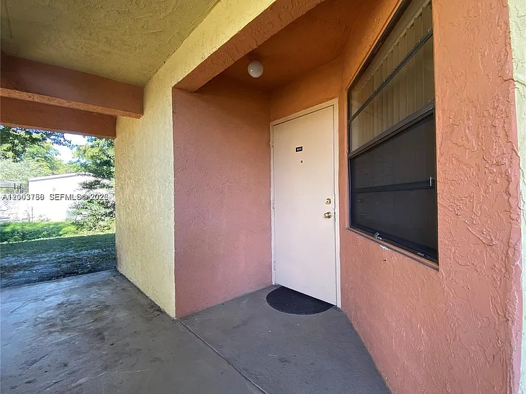 4033 Lakeside Dr #4033 — Photo 16