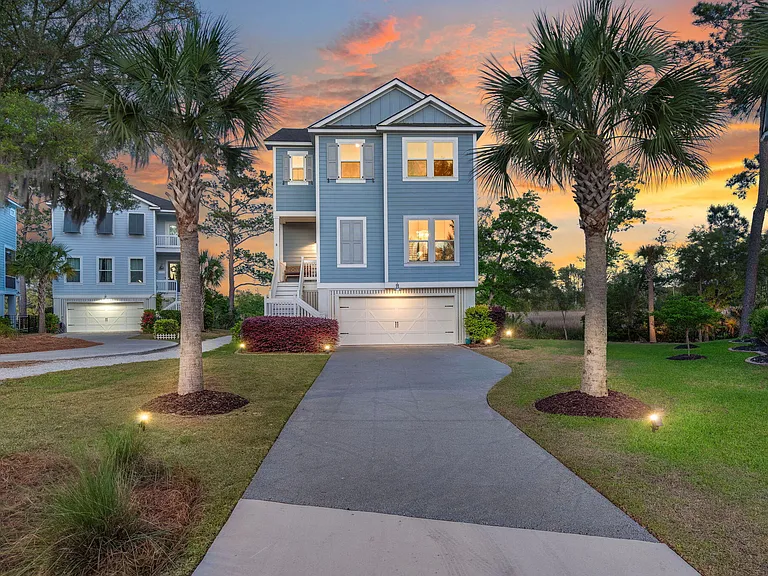 808 Forrest Dr — Photo 4