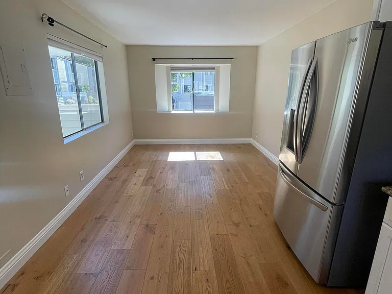 1174 S Westlake Blvd #E — Photo 7