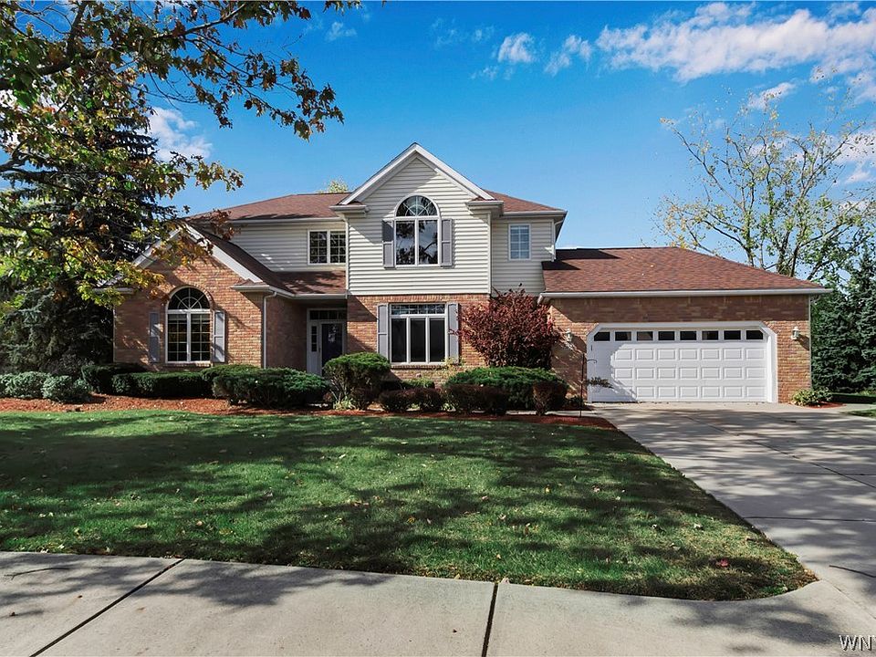 1st image of 6388 Cloverleaf Cir