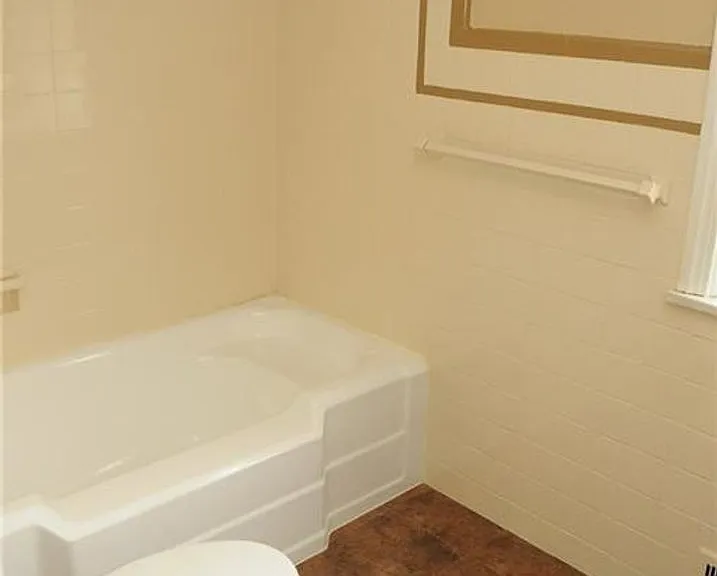 1158 Castleton Rd — Photo 17