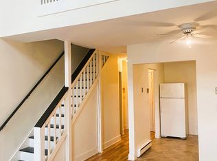 433 Warren St APT 7, Hudson, NY 12534