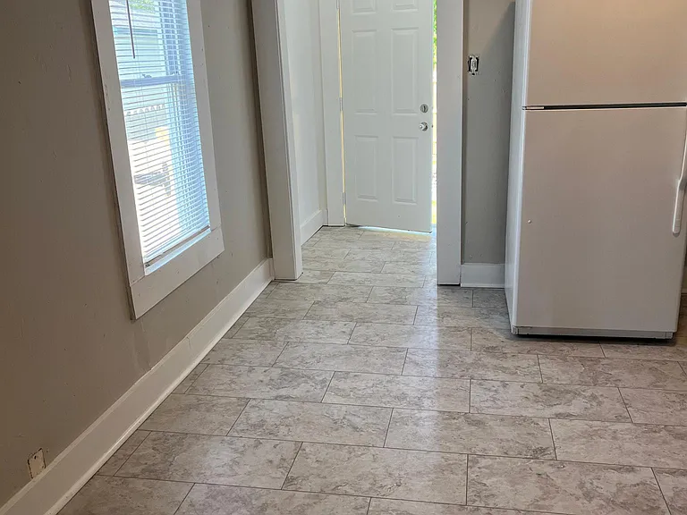 1536 Churchman Ave — Photo 8