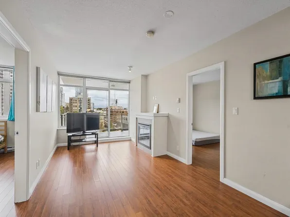 888 Carnarvon St #1205, New Westminster, BC V3M 0C6
