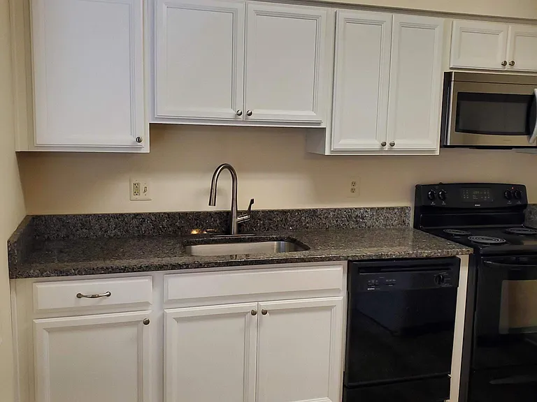 8509 Sullivan Ct — Photo 19