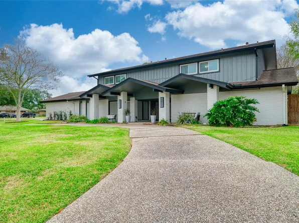 5017 Glenhaven Dr, Baytown, TX 77521