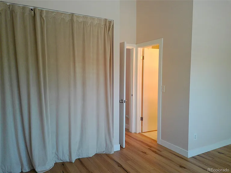 6815 Ravencrest Dr — Photo 23