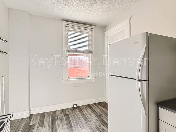 5th image of 4351 Umatilla St