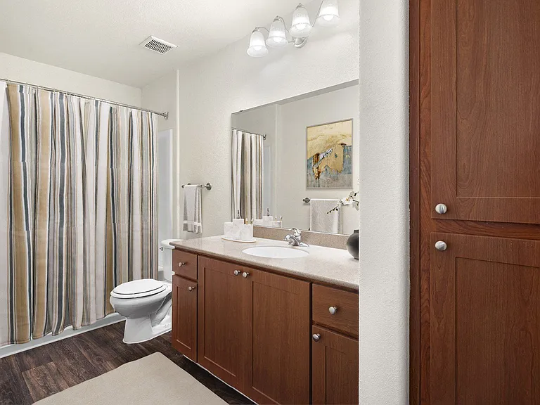 Copper Cove Apartments — Photo 29