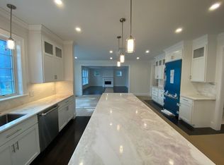 18 Longfellow Rd, Lexington, MA 02420