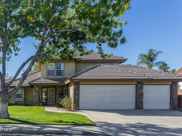 42427 61st St W, Quartz Hill, CA 93536