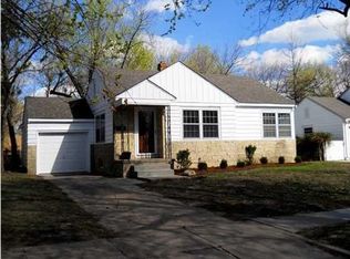 1050 N Parkwood Ln, Wichita, KS 67208