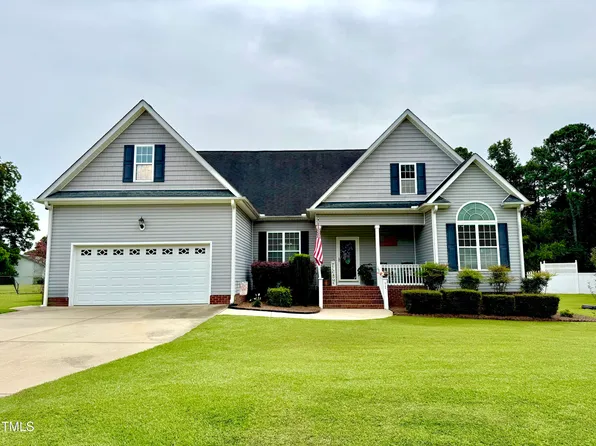 71 Beaver Creek Dr, Dunn, NC 28334