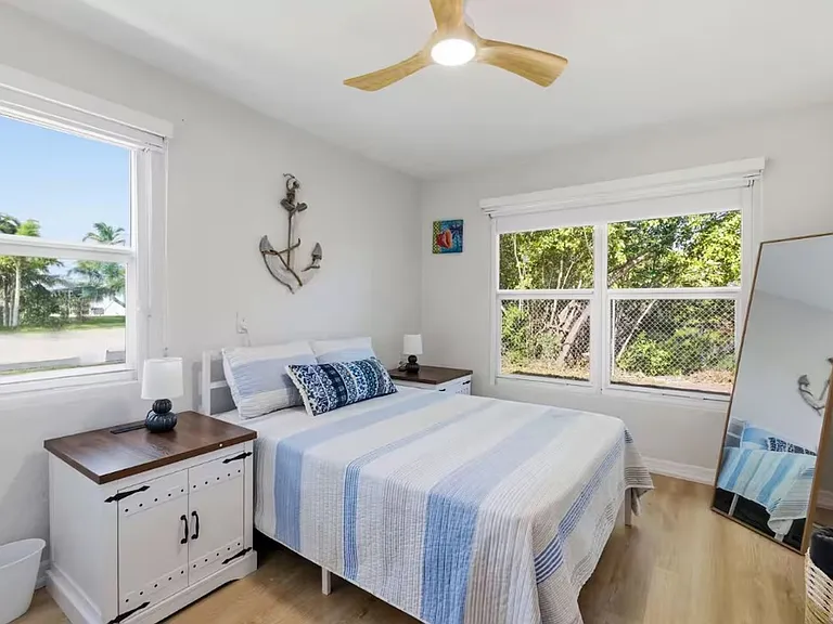 2147 Washington Ave — Photo 18