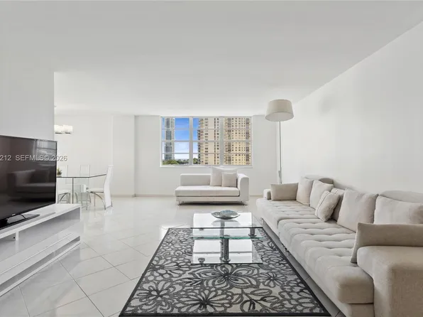 250 174th St APT 605, Sunny Isles Beach, FL 33160