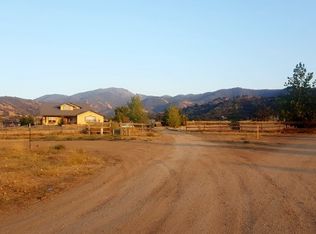 19400 Cavalier Ct, Tehachapi, CA 93561