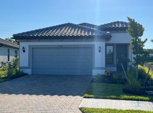2268 Yellowfin Cir, Naples, FL 34114