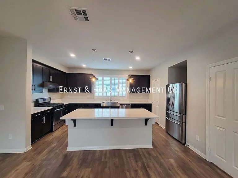 14414 Strawberry Ln #4 — Photo 16