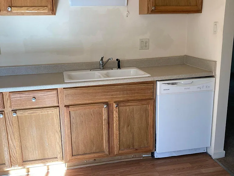4311 Shillcutt Rd — Photo 4