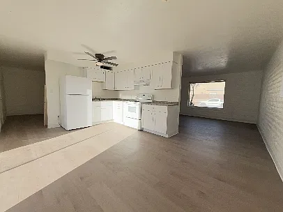 3 bed, 1300 sqft, $1,450 — Photo 2