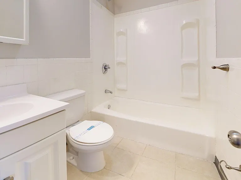 298 Meridian St #5 — Photo 7