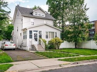 304 W 2Nd Ave, Roselle Boro, NJ 07203