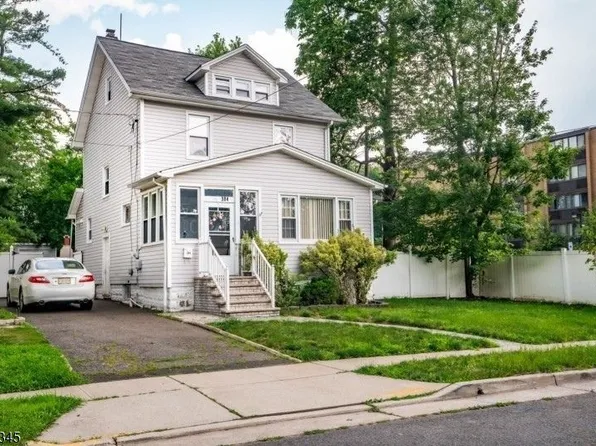 304 W 2Nd Ave, Roselle Boro, NJ 07203