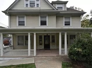 1263 Valley Rd #2R, Montclair, NJ 07043