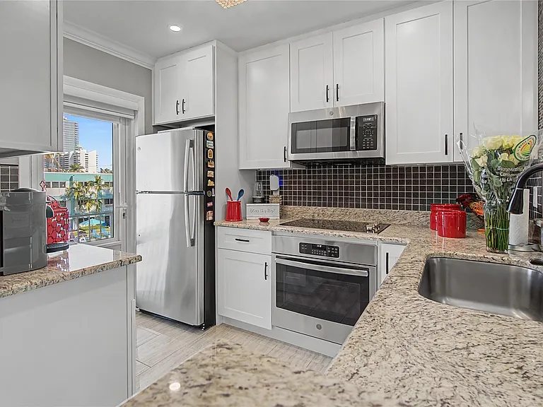1461 S Ocean Blvd #328 — Photo 8