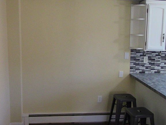 4th image of 207 Whitehall Ave #3