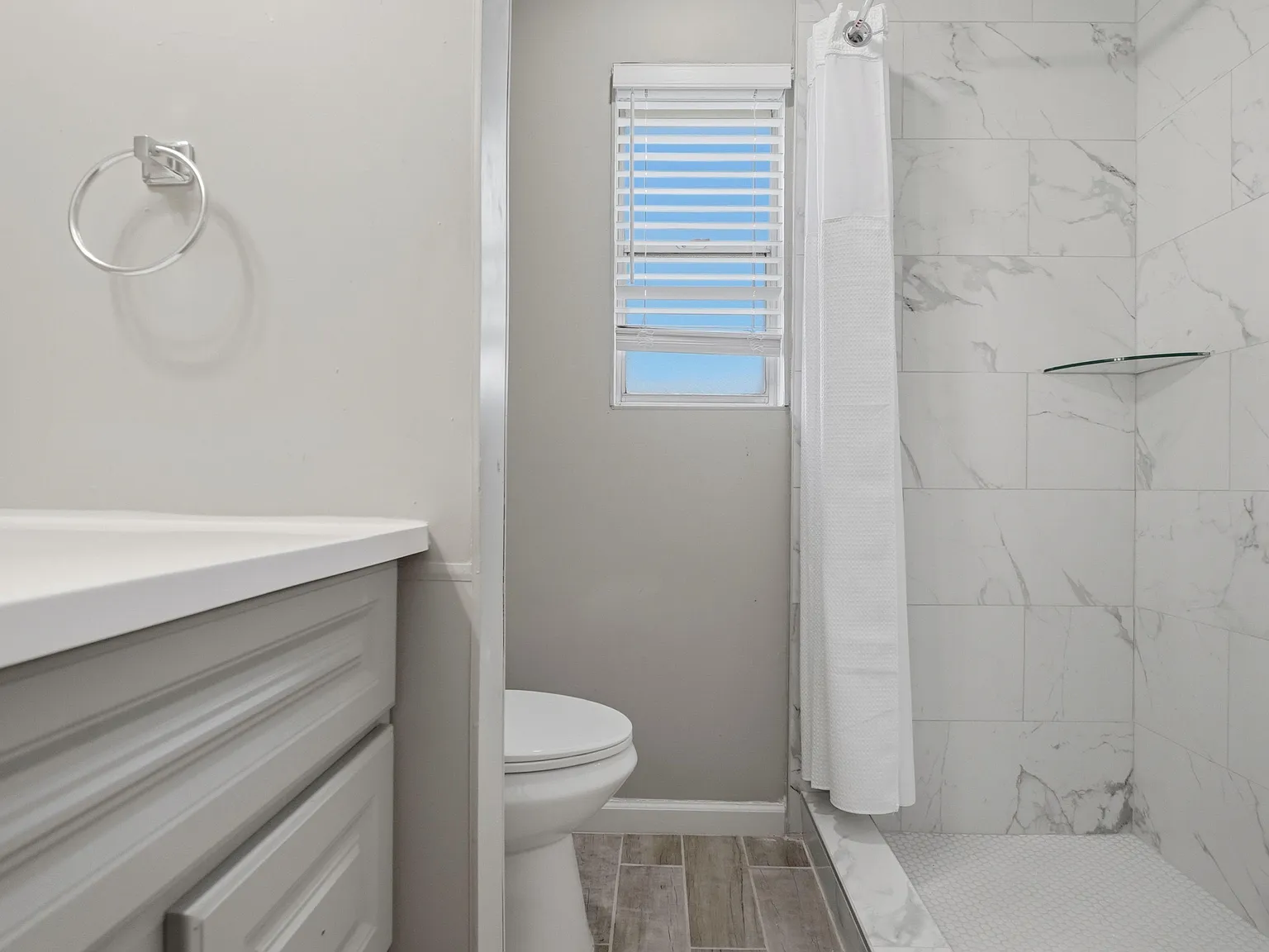 3 bed, 2.0 bath, 1584 sqft, $910 — Photo 4