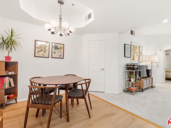 5th image of 620 S Gramercy Pl APT 239