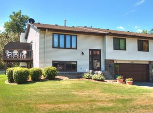 1521 Sunny Way Ct, Anoka, MN 55303