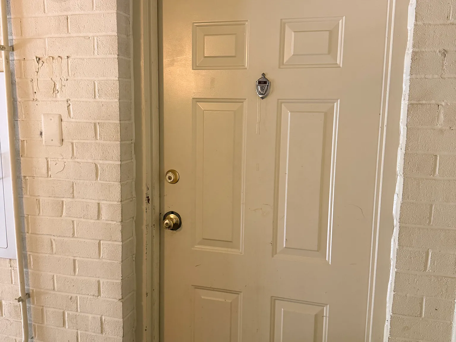 1 bed, 700 sqft, $1,200 — Photo 2