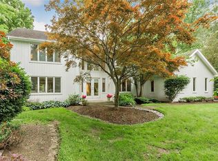 31900 Cedar Rd, Pepper Pike, OH 44124